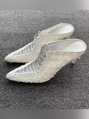 🚩steal Givenchy White Lace-Up Pointed Kitten Heel Mules